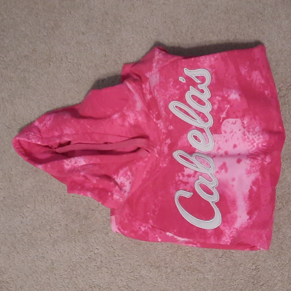 Brand new Cabelas sweatshirt